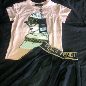 Fendi pink and black skirt set. Size 5t